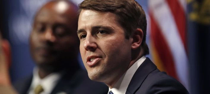 Οι Ελληνοαμερικανοί που πέφτουν στη μάχη των ενδιάμεσων εκλογών -Ο 38χρονος που θέλει να γράψει ιστορία (εικόνες)